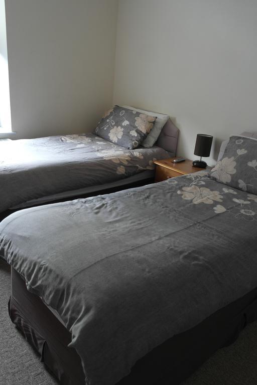 Hikers And Bikers Bed and Breakfast Hadfield Eksteriør billede